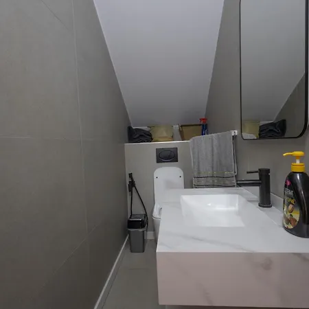 Aria Luxury 1 *
