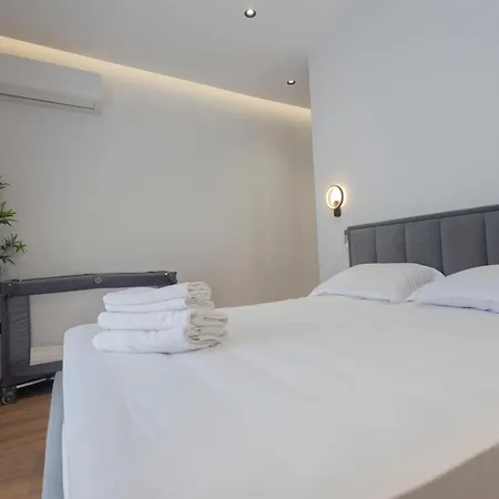 Aria Luxury 1