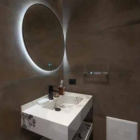 Aria Luxury 1